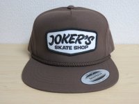 ■カリフォルニア ハンティントンビーチのスケボーショップ [JOKERS SKATE SHOP] オリジナル スナップバックキャップ■ブラウン■USA買付商品