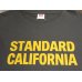 画像3:  (STANDARD CALIFORNIA/スタンダードカリフォルニア) SD US Cotton Logo T　ブラック（メンズ）M/L/XLサイズ (3)