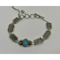 ■インディアンジュエリー■NAVAJO族（ナバホ族）HENRY MARIANO(ヘンリーマリアーノ) 作■T-BAR BRACELET ブレスレット・スタンプワーク（NAVAJO-B-009) ■タイロンターコイズ■ナバホネイション現地買付