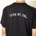 画像2: TURN ME ON（ターンミーオン) アーチロゴ水陸両用 S/S TEE  (BLACK)  (BLACK) (MENS)M/L/XLサイズ (2)