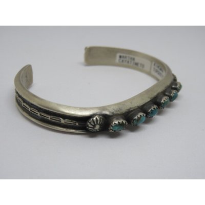 画像9: ■インディアンジュエリー■NAVAJO族(ナバホ族)■バングル Martha Cayatineto(NAVAJO-B-029) キングマンターコイズ ■アリゾナ北部現地買付