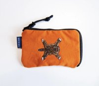 TURN ME ON（ターンミーオン)　トラ刺繍コインケース(ORANGE)