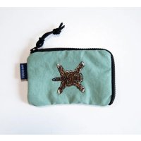 TURN ME ON（ターンミーオン)　トラ刺繍コインケース(GREEN)