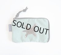 TURN ME ON（ターンミーオン)　トラ刺繍コインケース(GREEN)