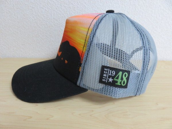 画像3: アメリカのハンバーガーショップ [IN-N-OUT BURGER]インアンドアウトバーガー　メッシュキャップ　USA買付商品 (3)