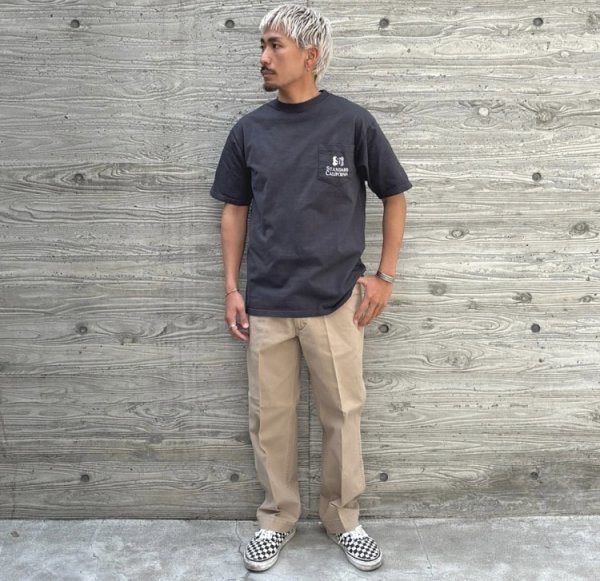 画像2:  (STANDARD CALIFORNIA/スタンダードカリフォルニア) SD Heavyweight Shield Logo Pocket T■Black■（メンズ）S/M/L/XLサイズ (2)