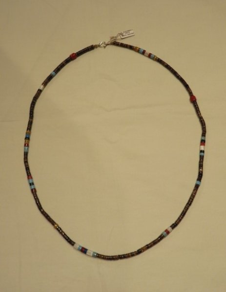 画像2: インディアンジュエリー■SANTO DOMINGO族（サントドミンゴ族）■ヒシネックレス（SANTO-N-007)■ハンドメイド■ニューメキシコ現地買付 (2)