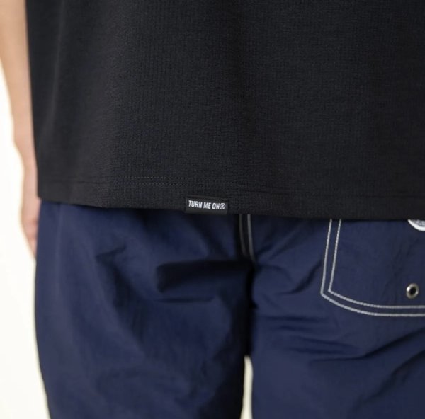 画像7: TURN ME ON（ターンミーオン) アーチロゴ水陸両用 S/S TEE  (BLACK) (MENS)M/L/XLサイズ (7)