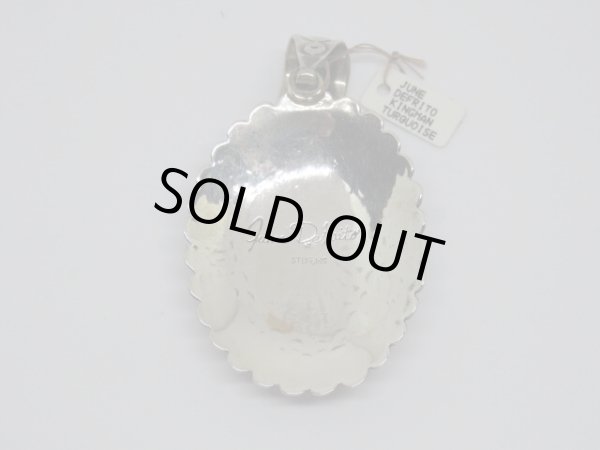 画像2: ■インディアンジュエリー■NAVAJO族（ナバホ族）JUNE DEFRITO■ネックレストップ（NAVAJO-N-015)キングマンターコイズ■アリゾナ北部現地買付 (2)