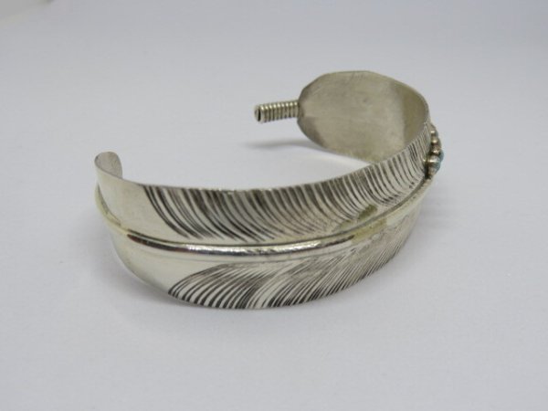 画像3: ■インディアンジュエリー■NAVAJO族（ナバホ族）VIVIAN JONES■バングル　フェザー・ターコイズ（NAVAJO-B-019)■ハンドメイド■アリゾナ北部現地買付 (3)