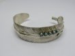 画像1: ■インディアンジュエリー■NAVAJO族（ナバホ族）VIVIAN JONES■バングル　フェザー・ターコイズ（NAVAJO-B-019)■ハンドメイド■アリゾナ北部現地買付 (1)