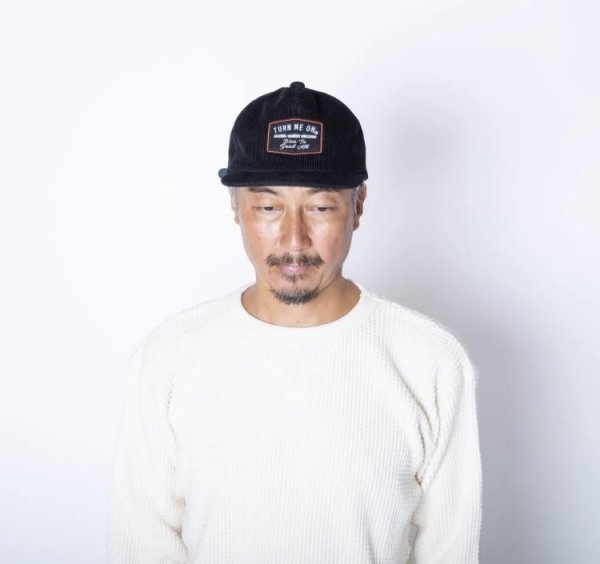 画像4: TURN ME ON（ターンミーオン)　コーデュロイワッペンCAP (BLACK) (4)
